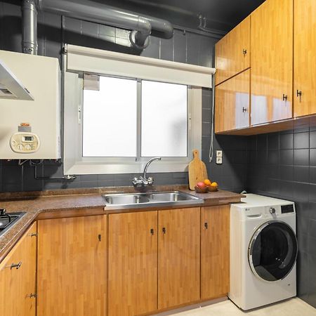 Rafael Apartment By Olala Homes Оспиталет де Лобрегат Екстериор снимка